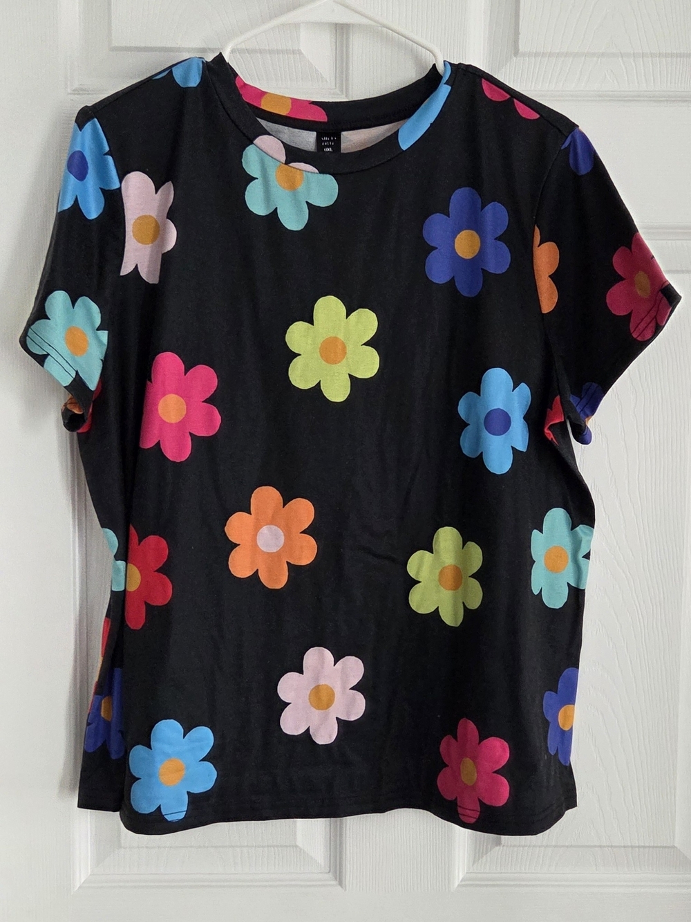 SHEIN Black Short Sleeve Tee with Bright Multicolor Daisy Print